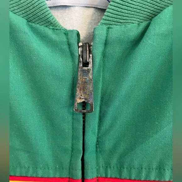 Vintage Upstream Premium Division Super Crest Green